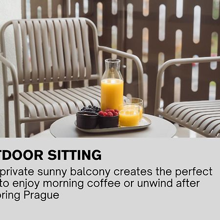 Luxury Sunny Home - Garage Parking, Metro, Balcony, Ps5 With Games Praha Bagian luar foto