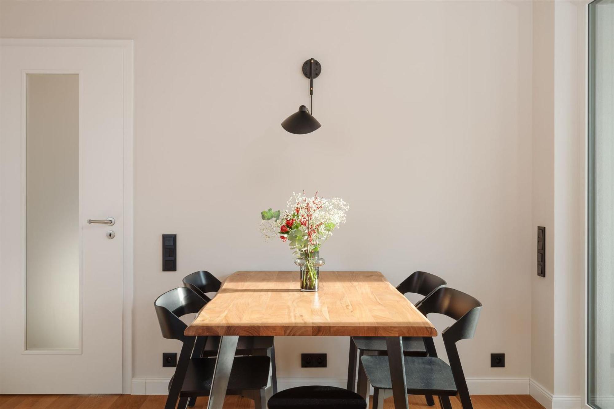 Luxury Sunny Home - Garage Parking, Metro, Balcony, Ps5 With Games Praha Bagian luar foto